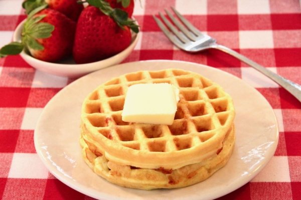 Chaffles with Almond Flour