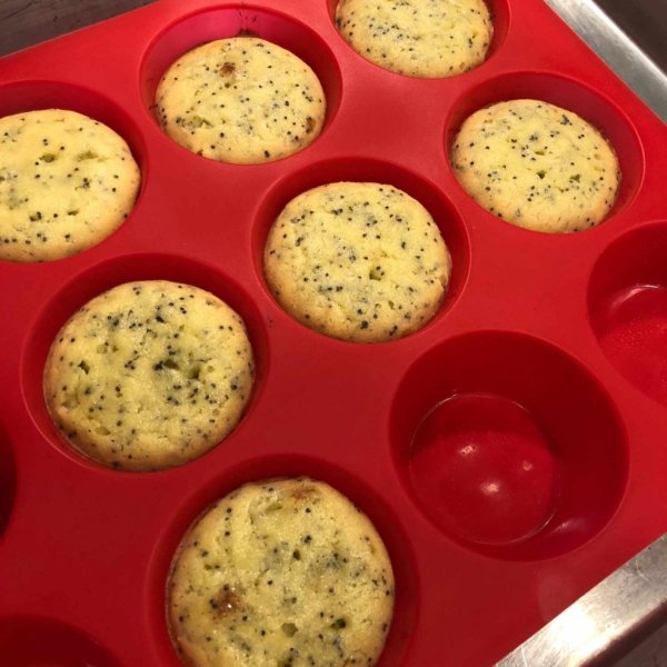 Keto Low-Carb Lemon Poppy Seed Muffins