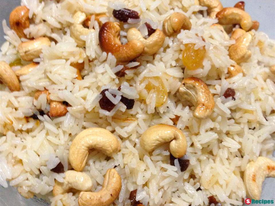 Rice with Almonds and Raisins