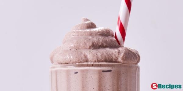 Copycat Wendy’s Chocolate Frosty