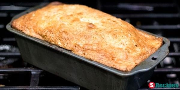 Debbie’s Amazing Apple Bread