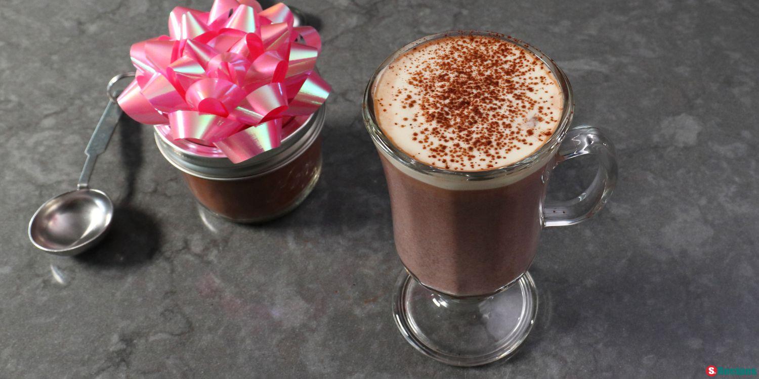 Instant Gingerbread Hot Chocolate